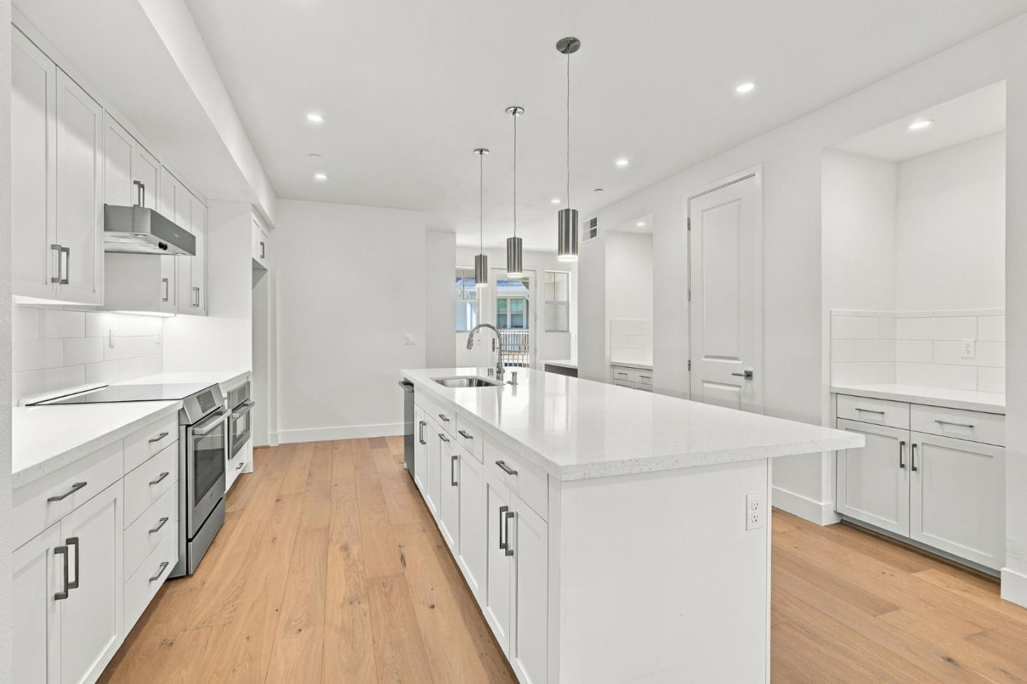 130 Oak Circle, Walnut Creek, CA 94597