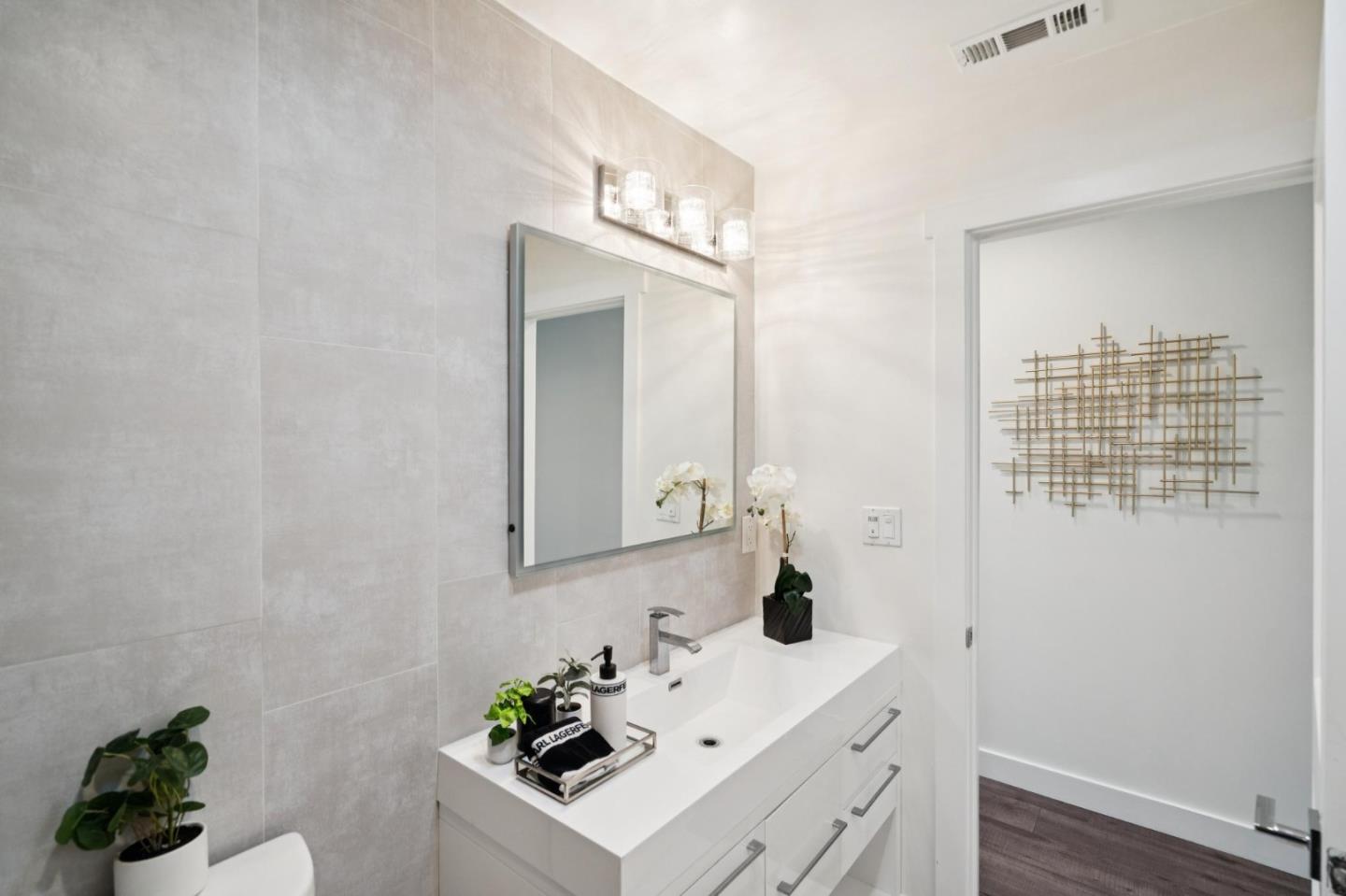 2640 Monroe Street, SantaClara, CA 95051
