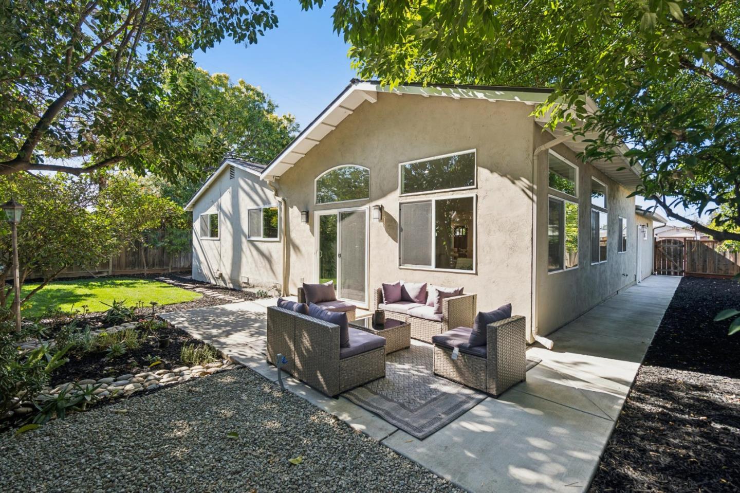 2640 Monroe Street, SantaClara, CA 95051