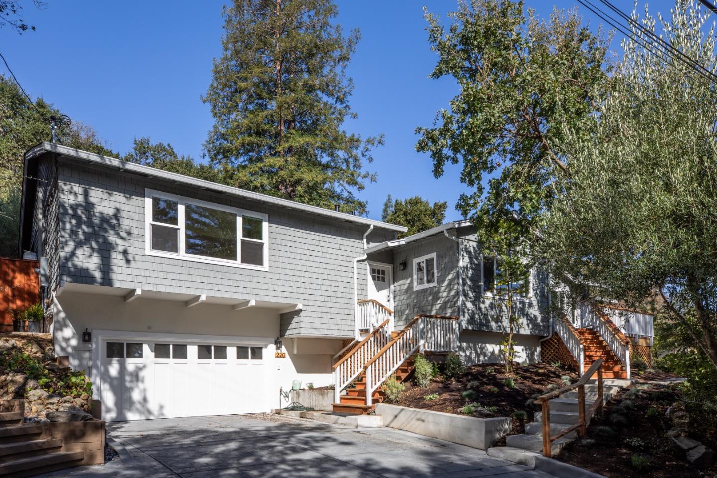 220 Canyon Drive, PortolaValley, CA 94028