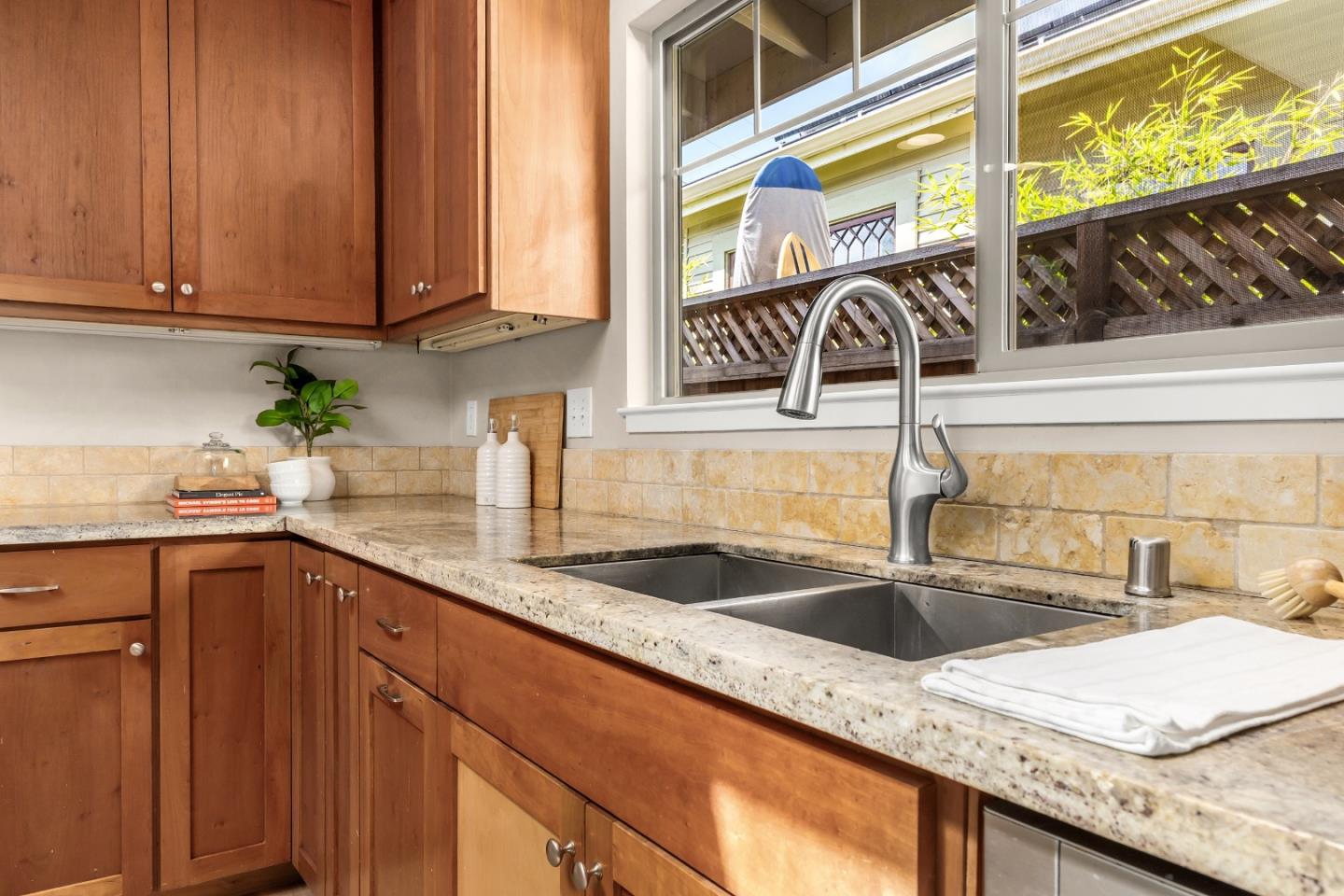 116 Continental Street, SantaCruz, CA 95060