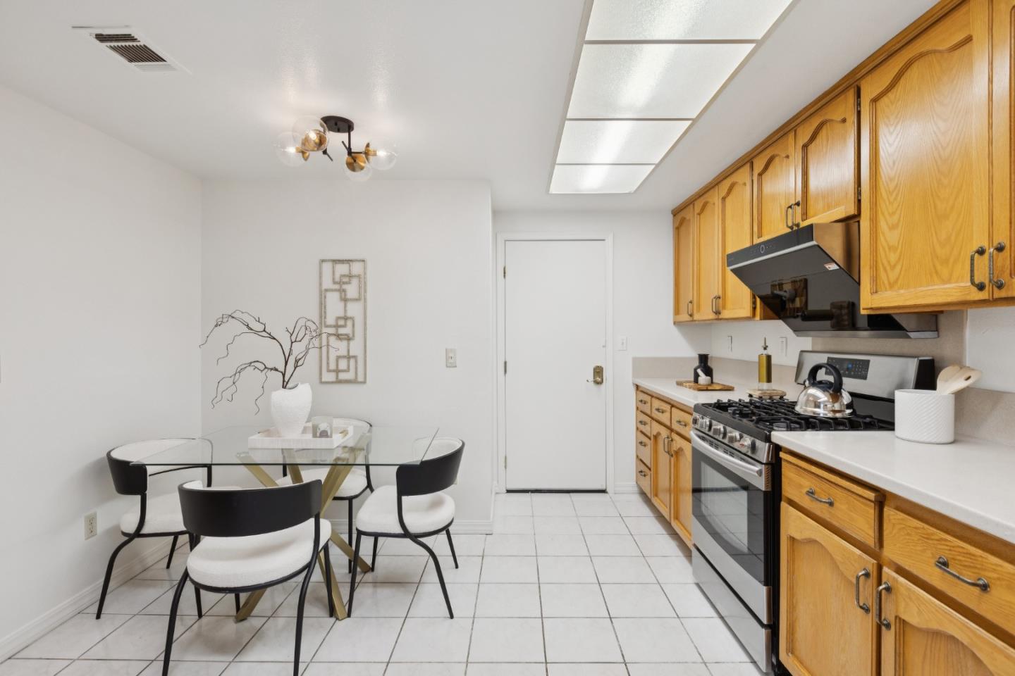 2118 Cuesta Drive, Milpitas, CA 95035