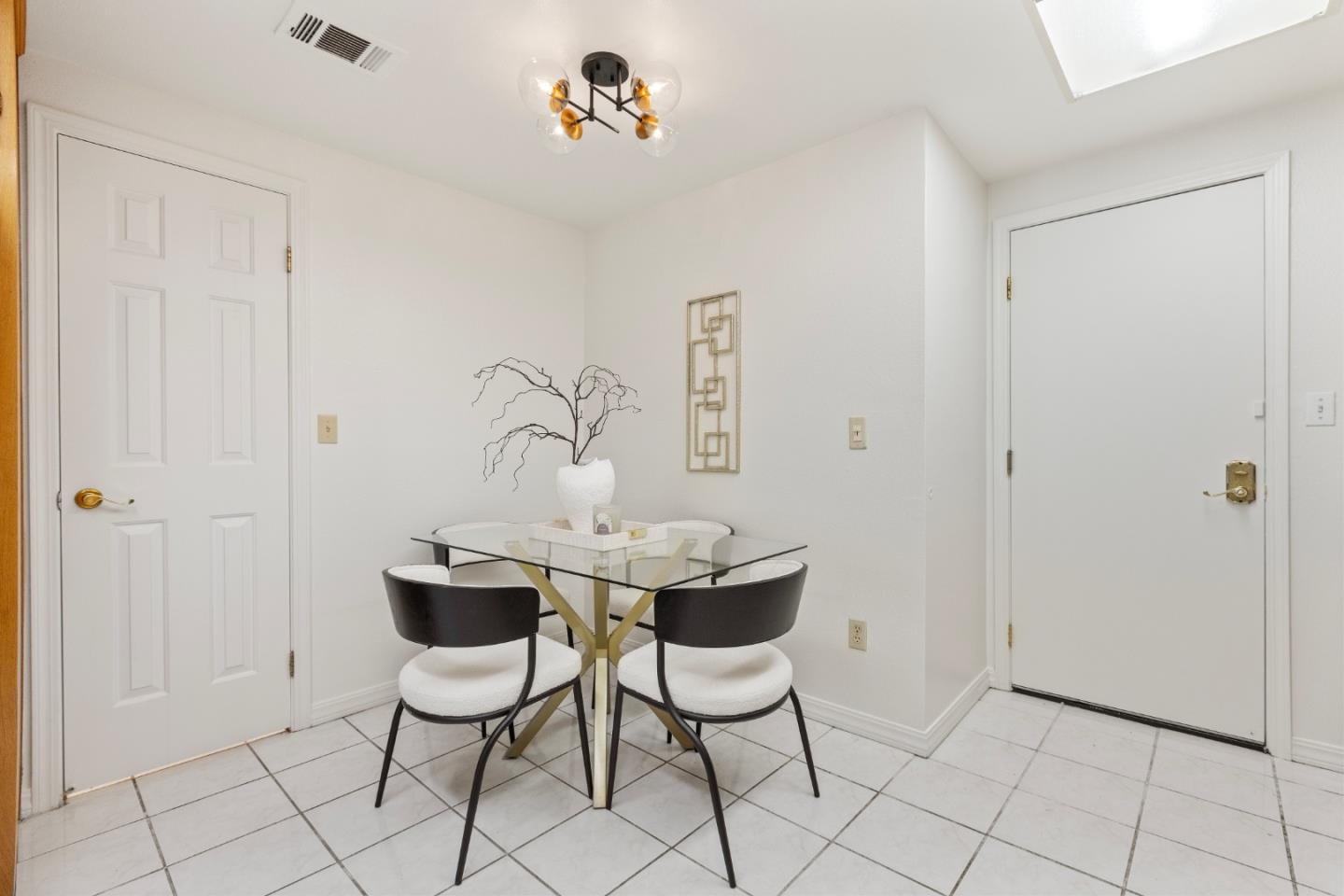 2118 Cuesta Drive, Milpitas, CA 95035