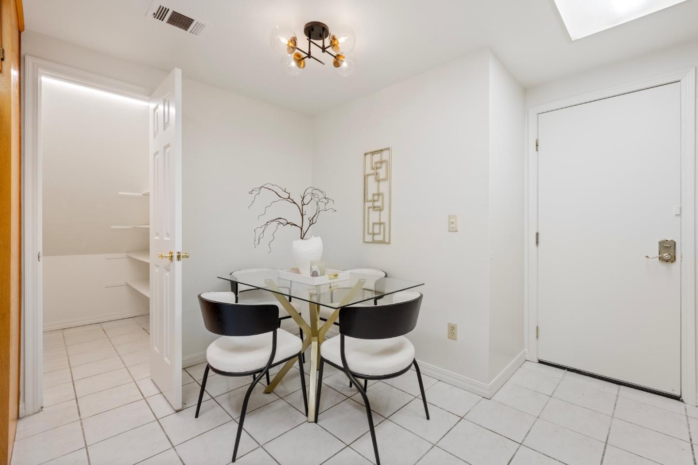 2118 Cuesta Drive, Milpitas, CA 95035