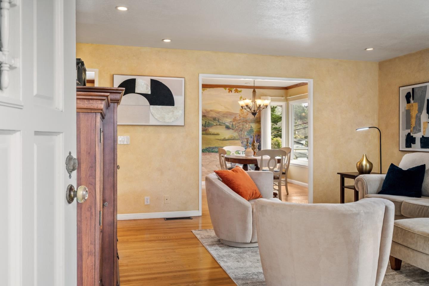 1012 Banyan Way, Pacifica, CA 94044