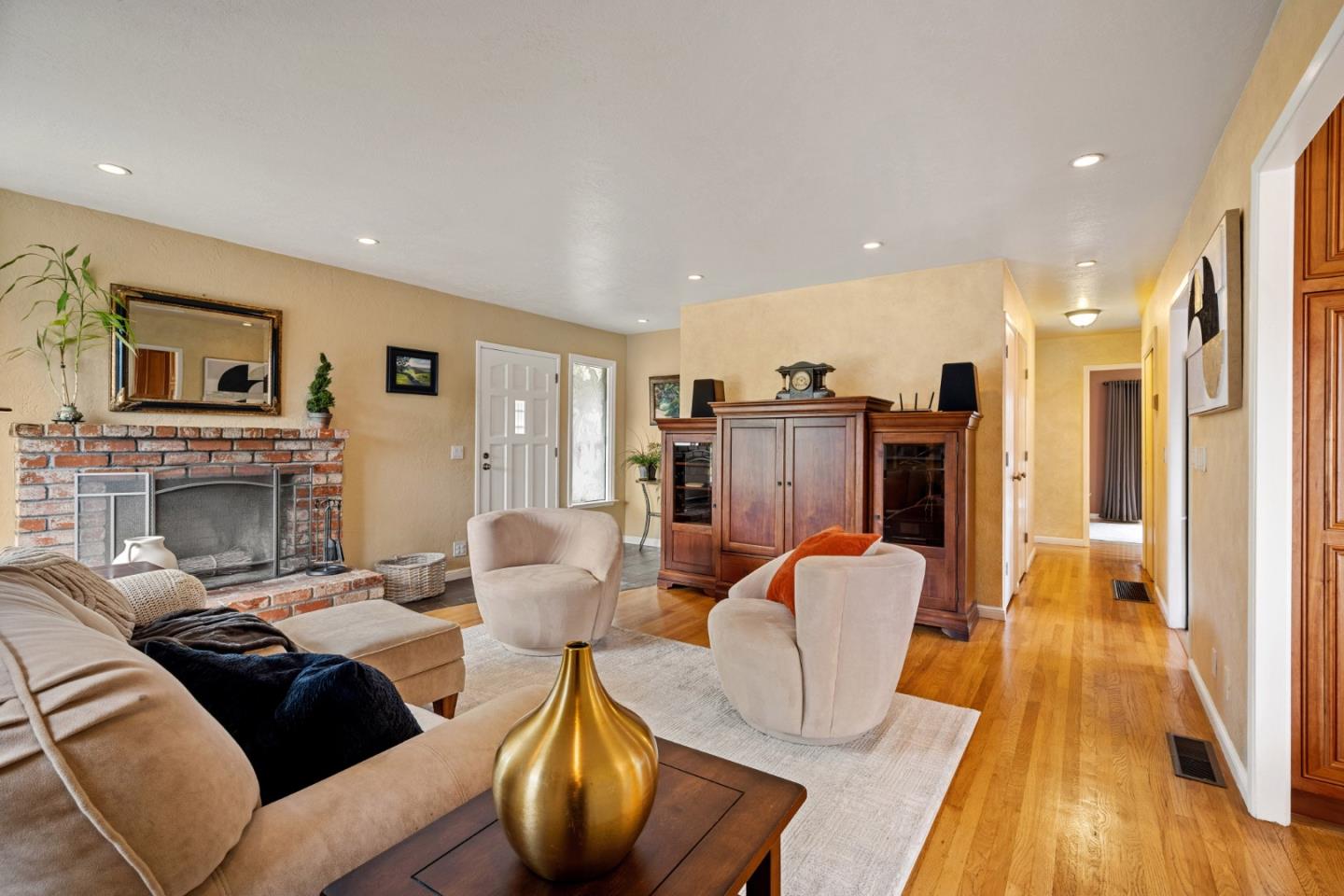 1012 Banyan Way, Pacifica, CA 94044