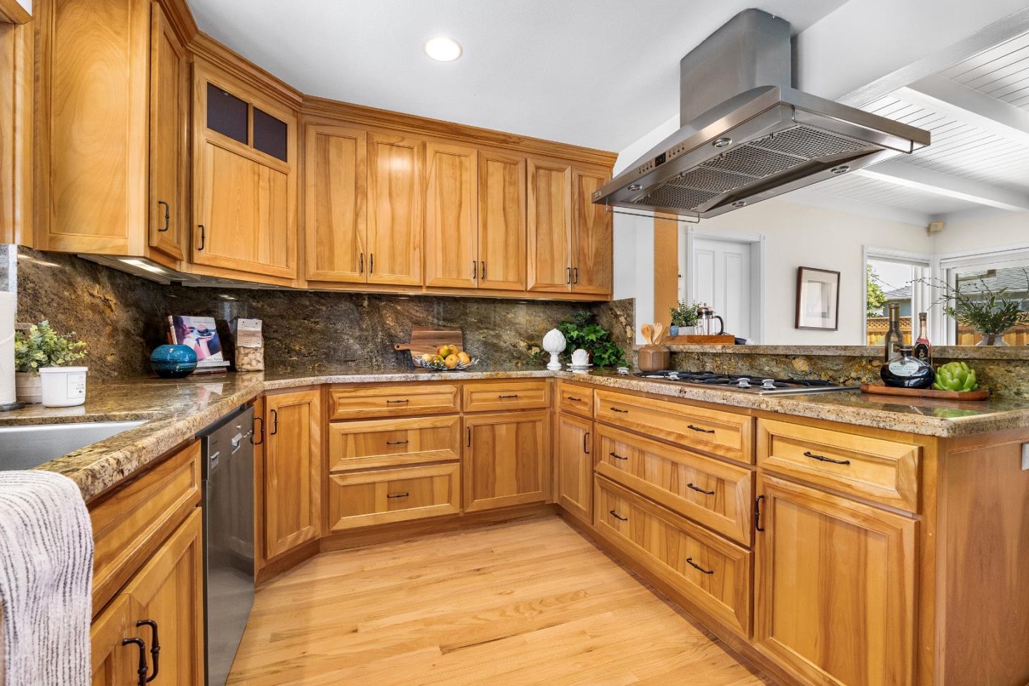 2 Ortalon Avenue, SantaCruz, CA 95060