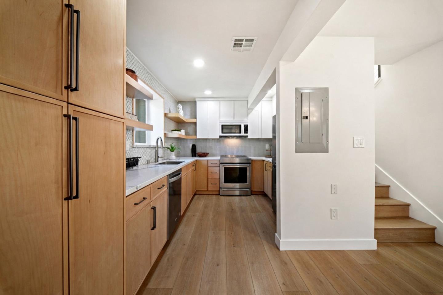 1680 Miami Court, Oakland, CA 94602
