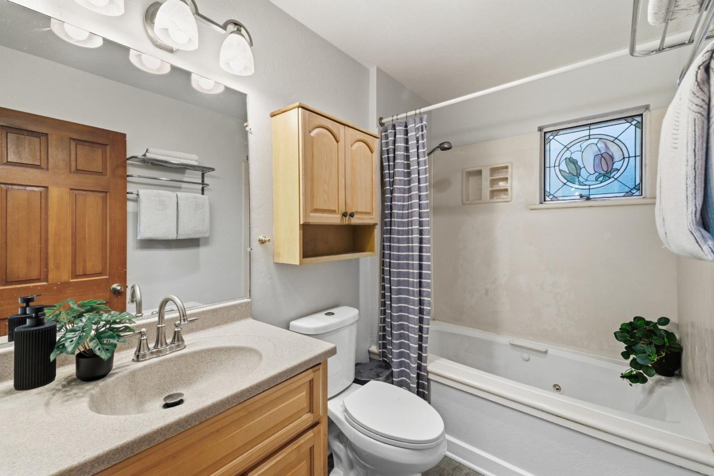 240 Ridge Drive, BoulderCreek, CA 95006