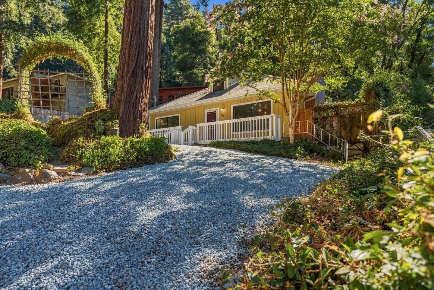 240 Ridge Drive, BoulderCreek, CA 95006