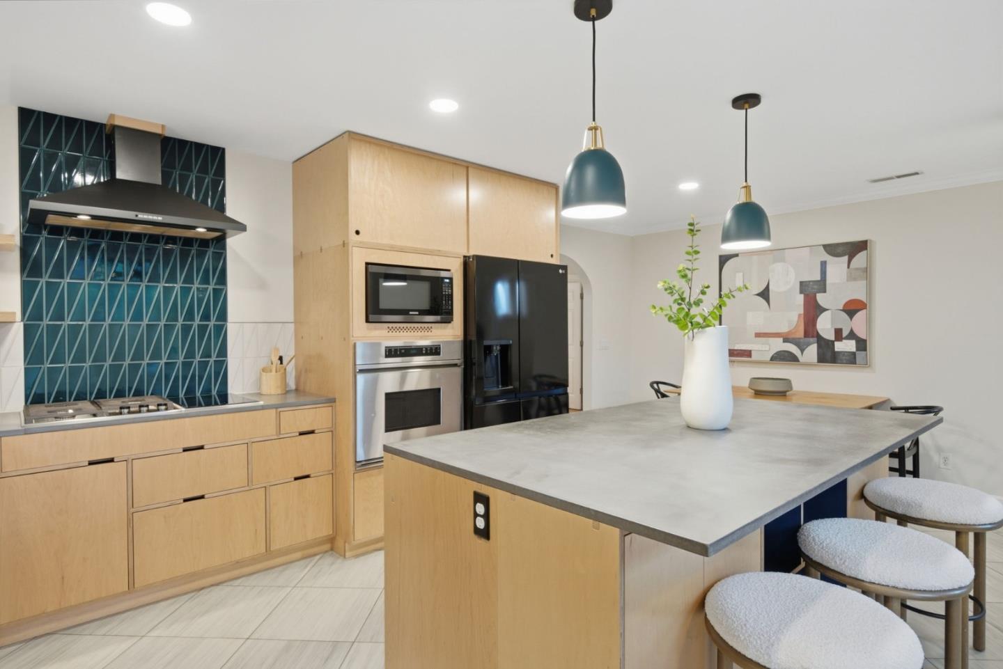 1652 Kentfield Avenue, RedwoodCity, CA 94061