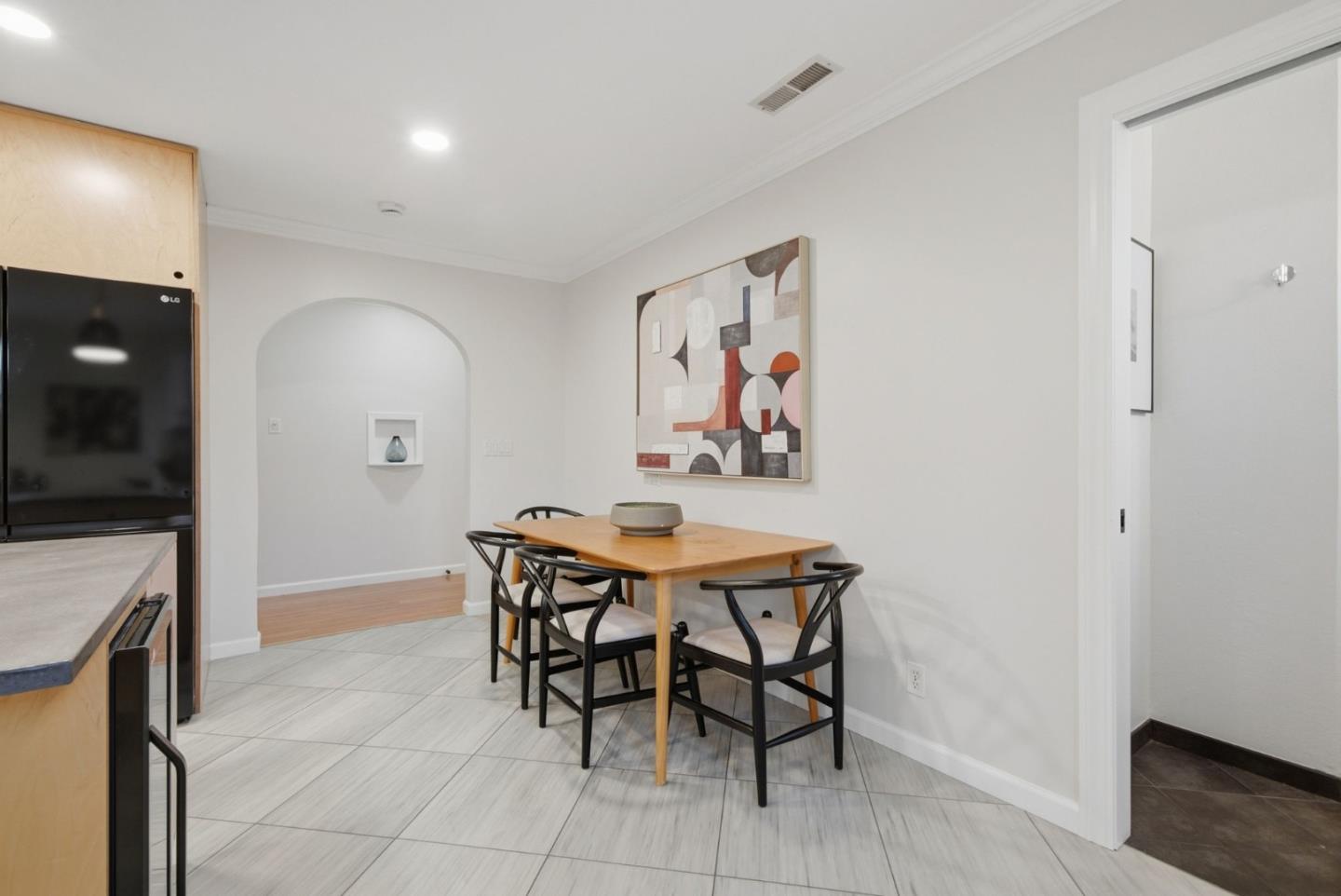 1652 Kentfield Avenue, RedwoodCity, CA 94061