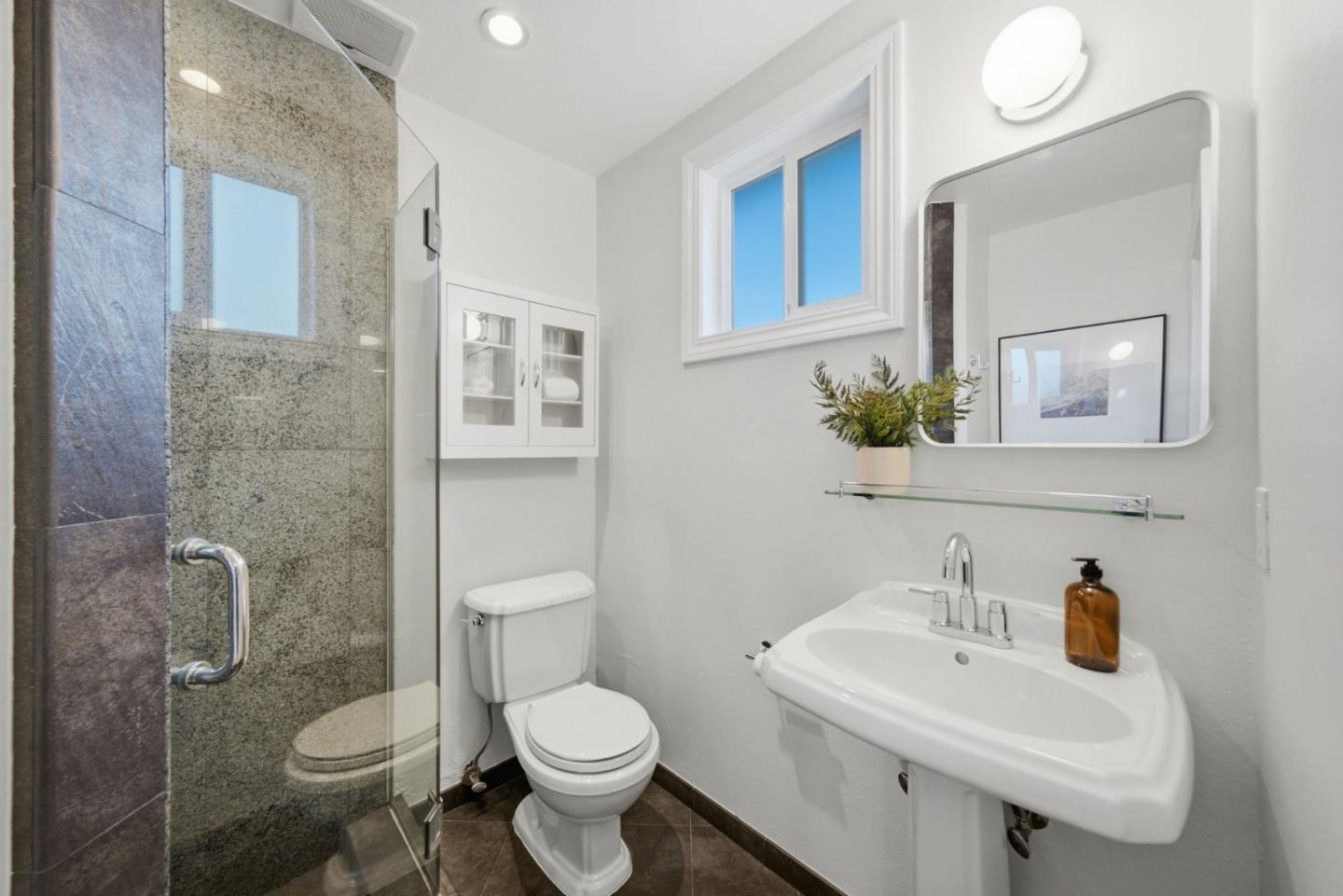 1652 Kentfield Avenue, RedwoodCity, CA 94061