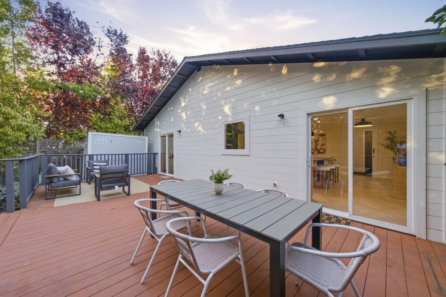 1652 Kentfield Avenue, RedwoodCity, CA 94061