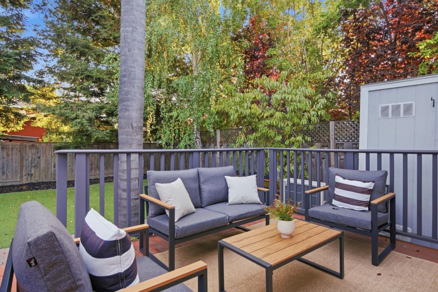 1652 Kentfield Avenue, RedwoodCity, CA 94061