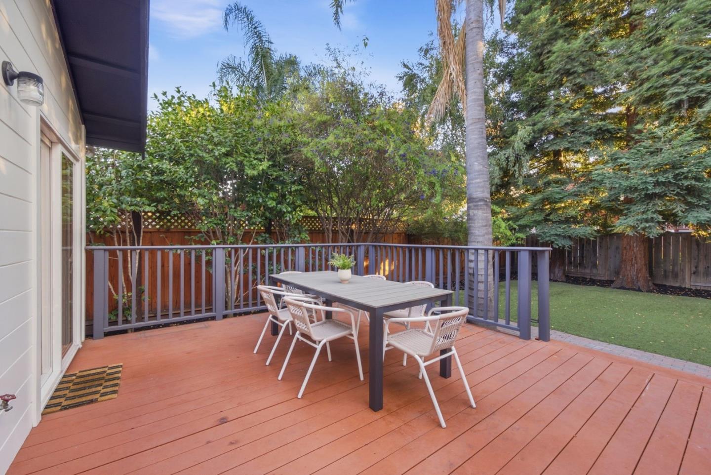 1652 Kentfield Avenue, RedwoodCity, CA 94061