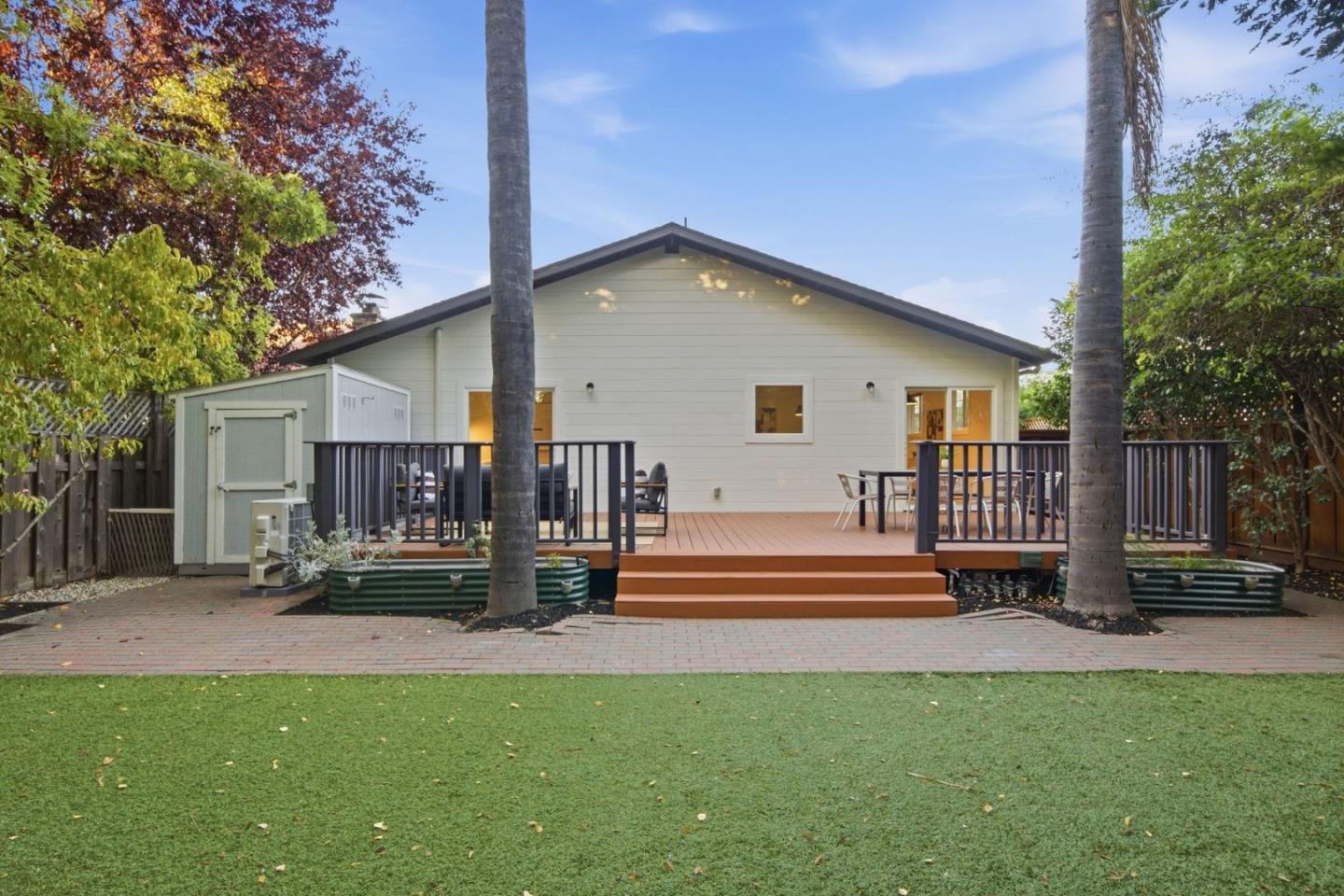 1652 Kentfield Avenue, RedwoodCity, CA 94061