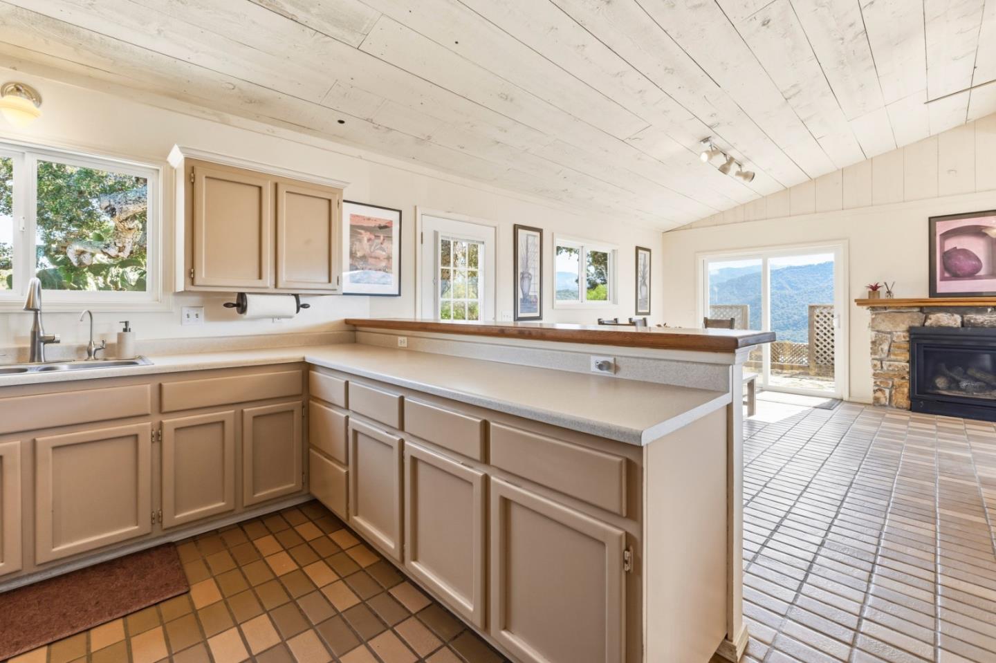 145 East Carmel Valley Road, CarmelValley, CA 93924