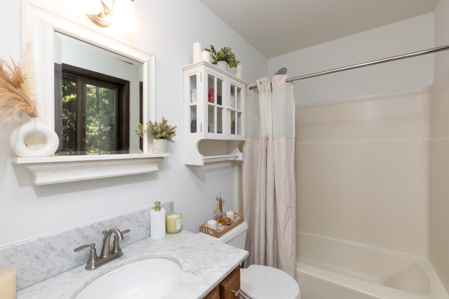 355 Waldeberg Road, BenLomond, CA 95005