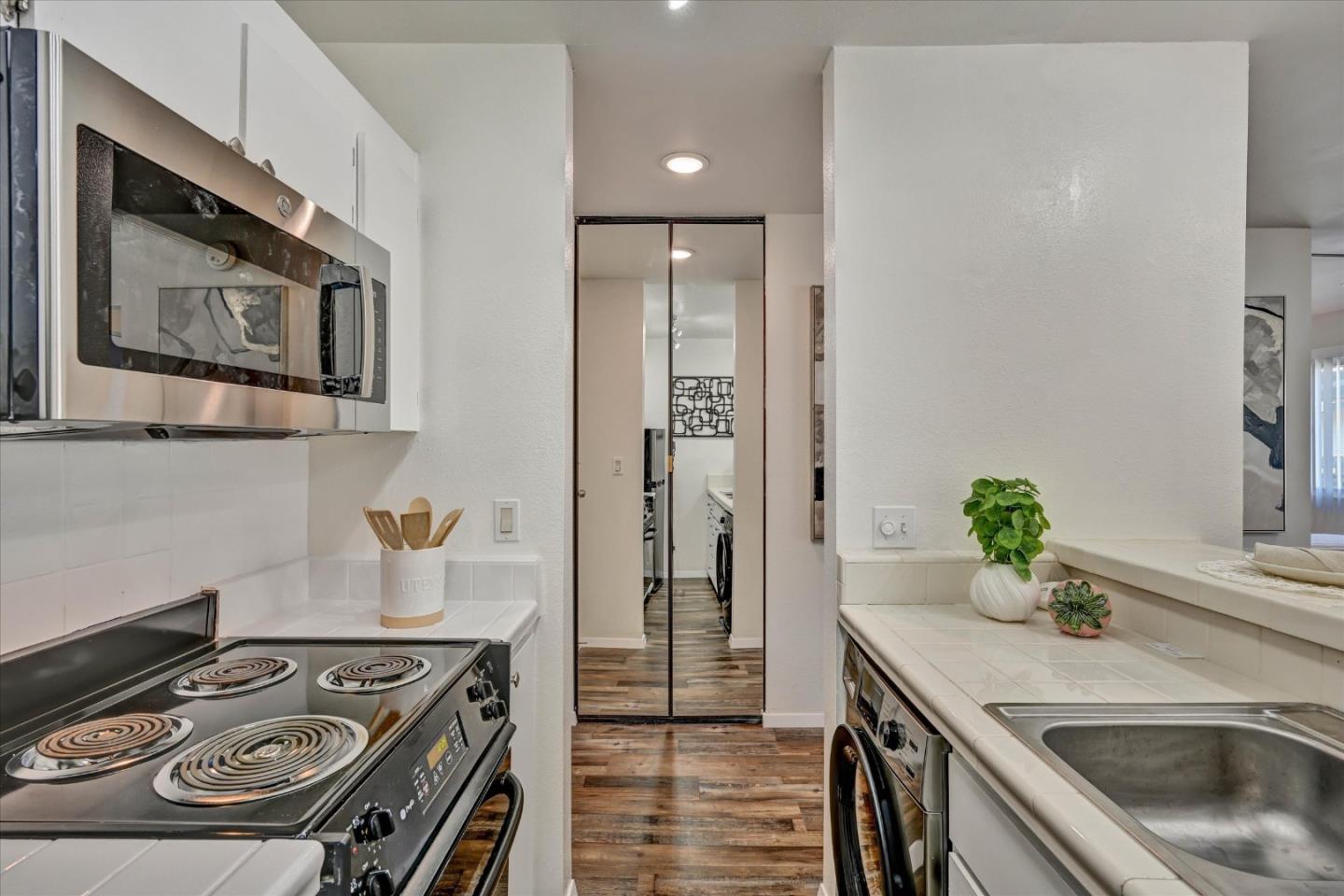 395 Imperial Way, #350, DalyCity, CA 94015
