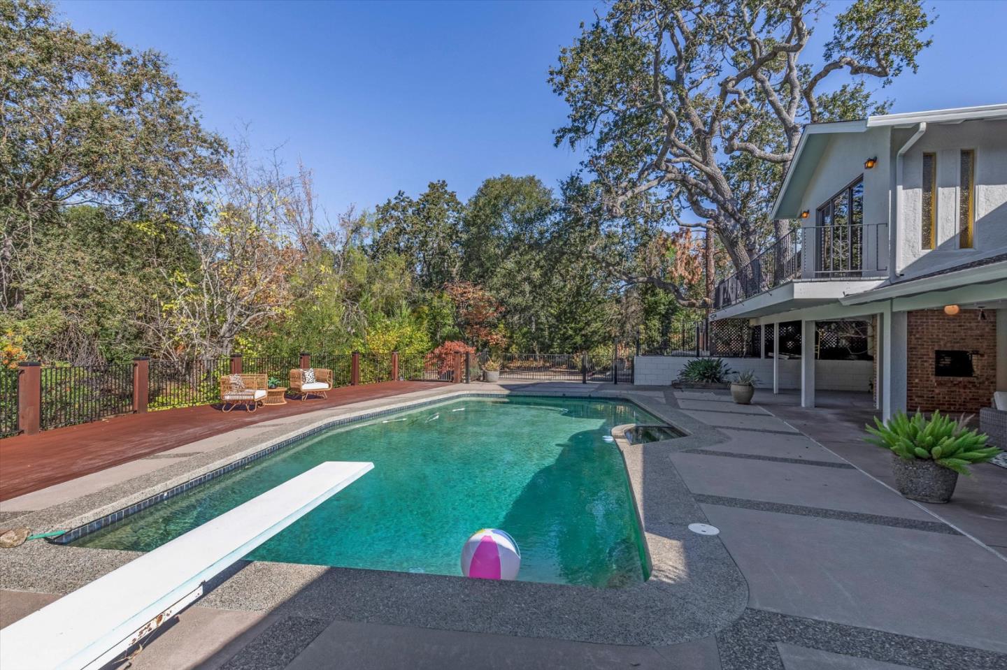 14847 FRUITVALE Avenue, Saratoga, CA 95070