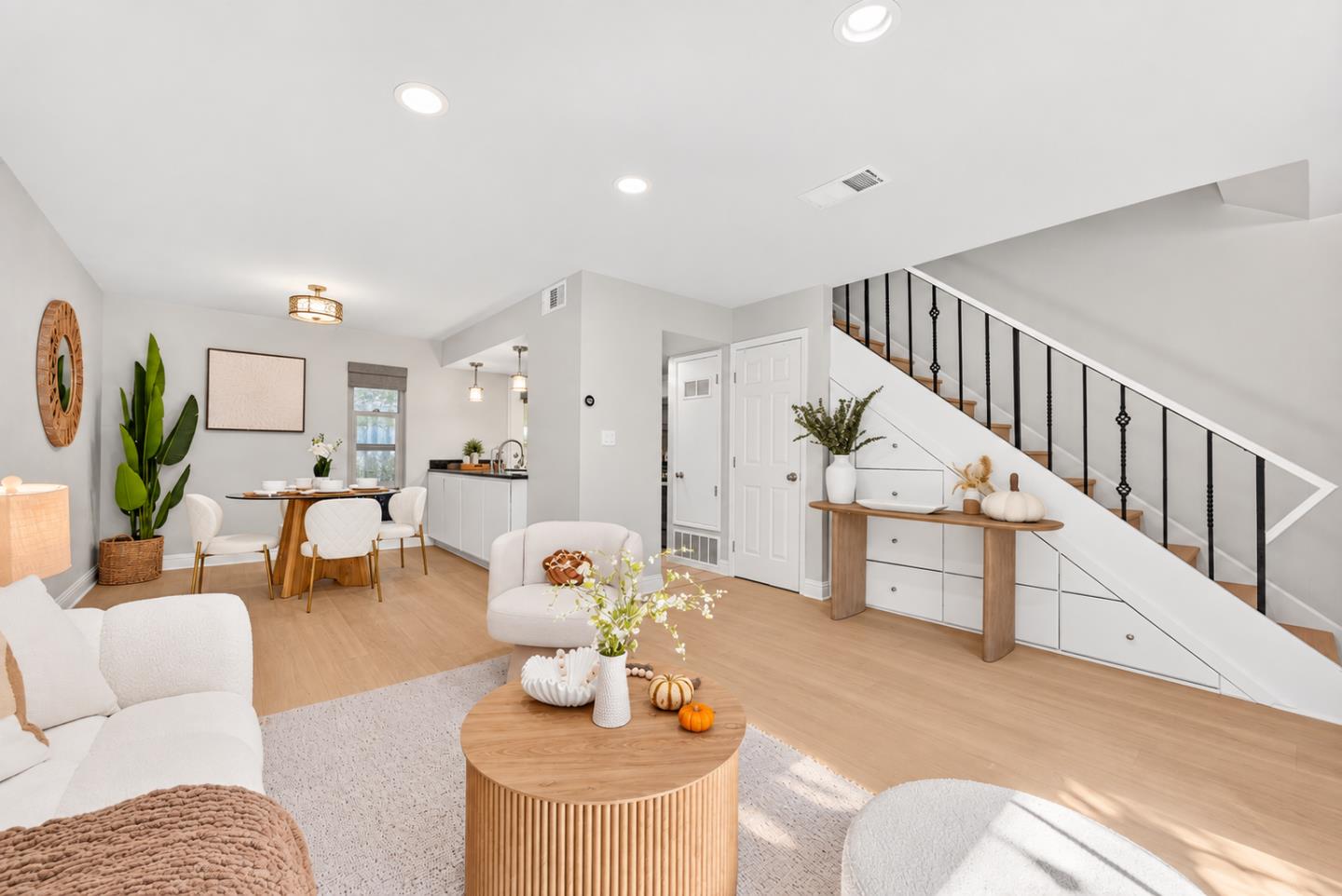 205 Red Oak Drive, #P, Sunnyvale, CA 94086
