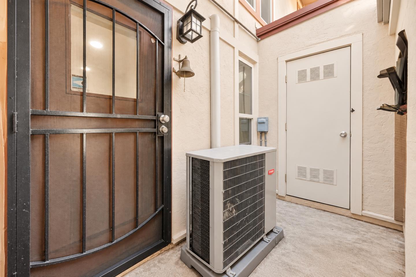 205 Red Oak Drive, #P, Sunnyvale, CA 94086