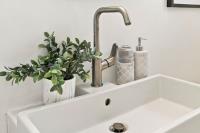 614 Warrington, RedwoodCity, CA 94063