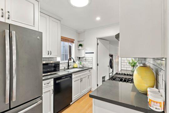 614 Warrington, RedwoodCity, CA 94063