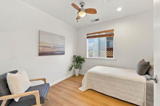 614 Warrington, RedwoodCity, CA 94063
