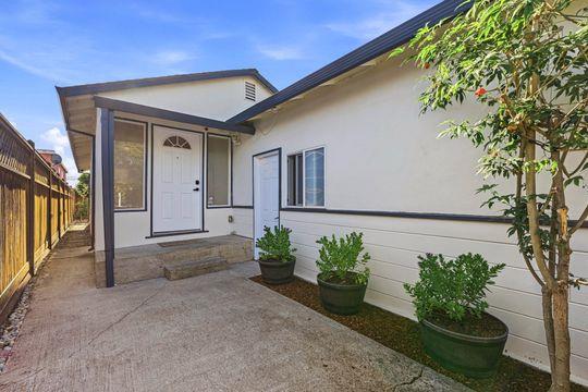 614 Warrington, RedwoodCity, CA 94063