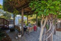 1061 Granada Street, Belmont, CA 94002
