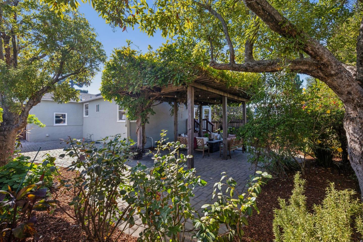 1061 Granada Street, Belmont, CA 94002