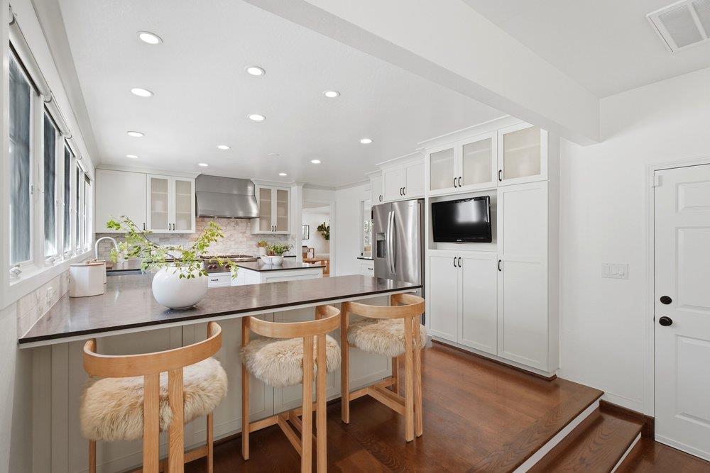 6121 McAbee Road, SanJose, CA 95120