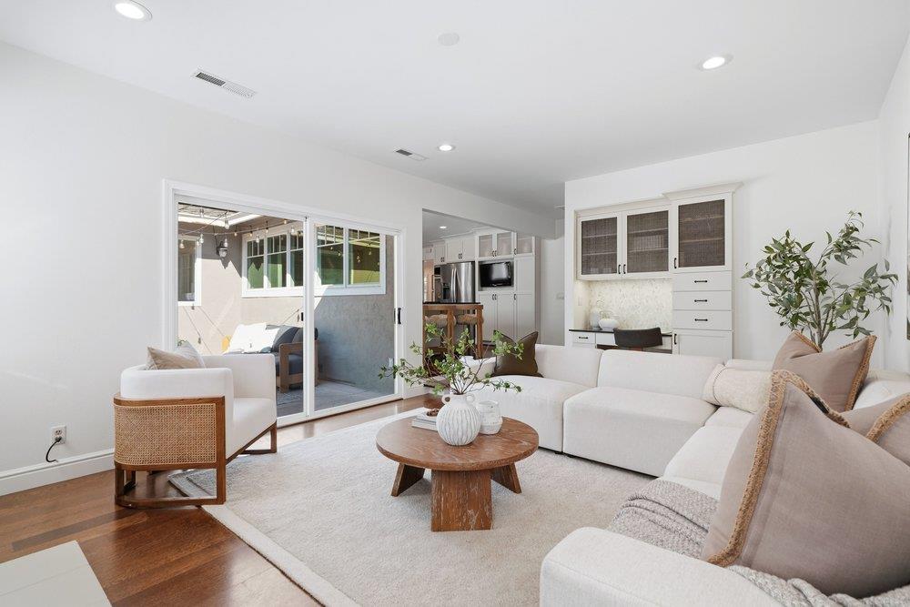 6121 McAbee Road, SanJose, CA 95120
