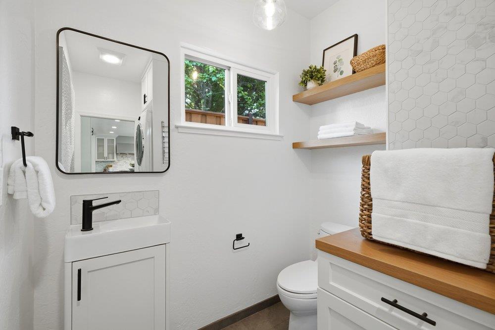 6121 McAbee Road, SanJose, CA 95120