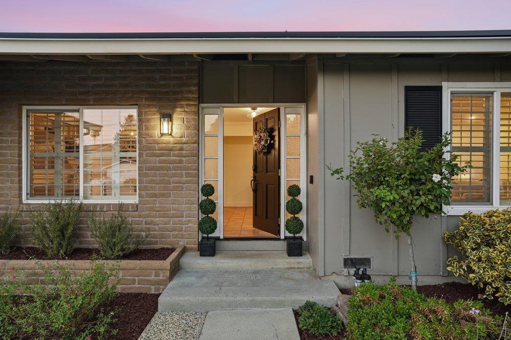6121 McAbee Road, SanJose, CA 95120