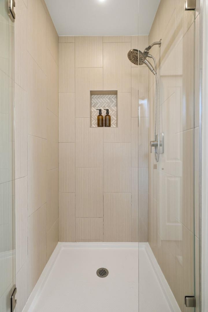 6121 McAbee Road, SanJose, CA 95120