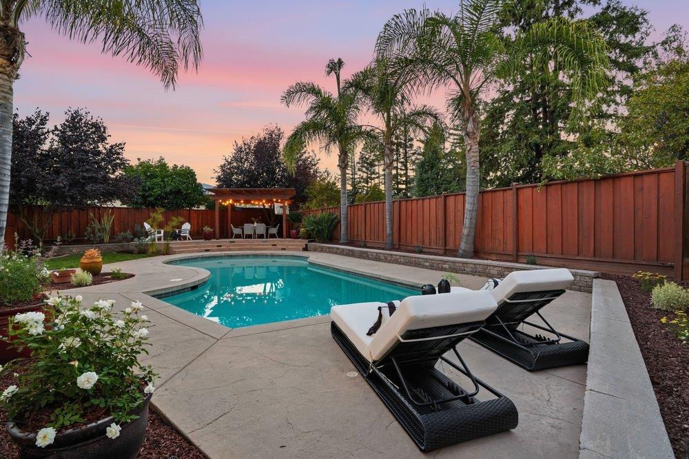 6121 McAbee Road, SanJose, CA 95120