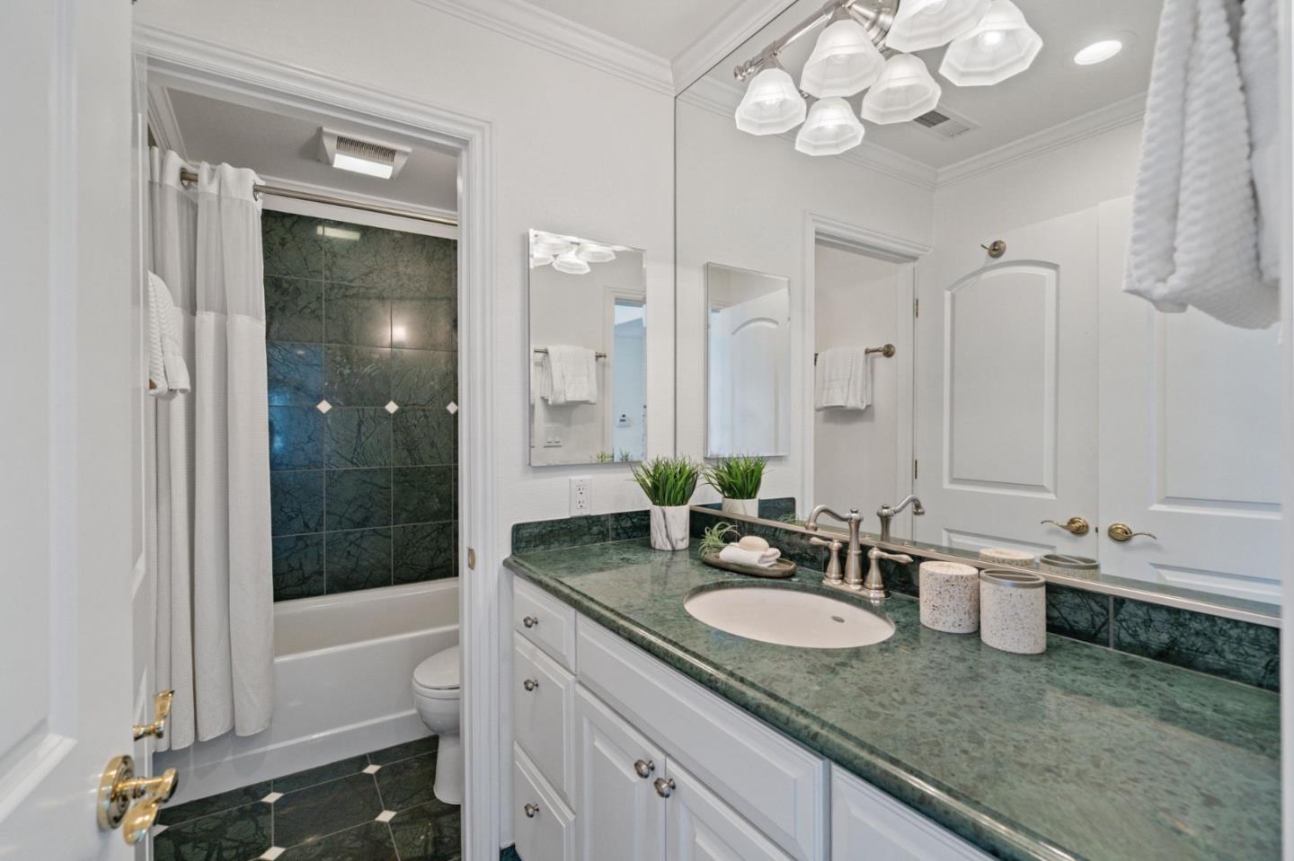 1425 Sandpiper Spit, Richmond, CA 94801