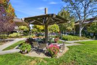 2140 Santa Cruz Avenue, #A207, MenloPark, CA 94025