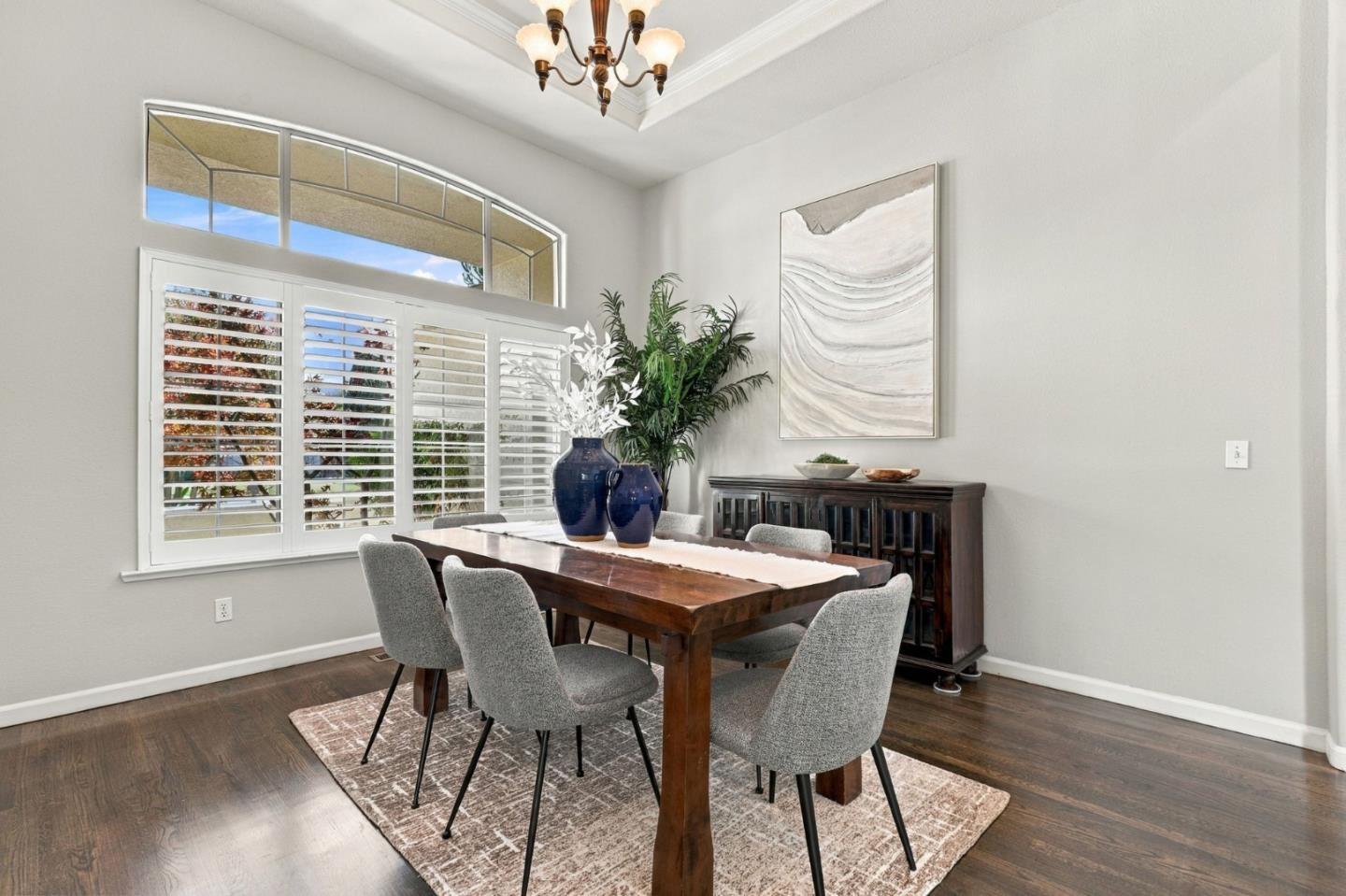25 Jess Court, Hollister, CA 95023