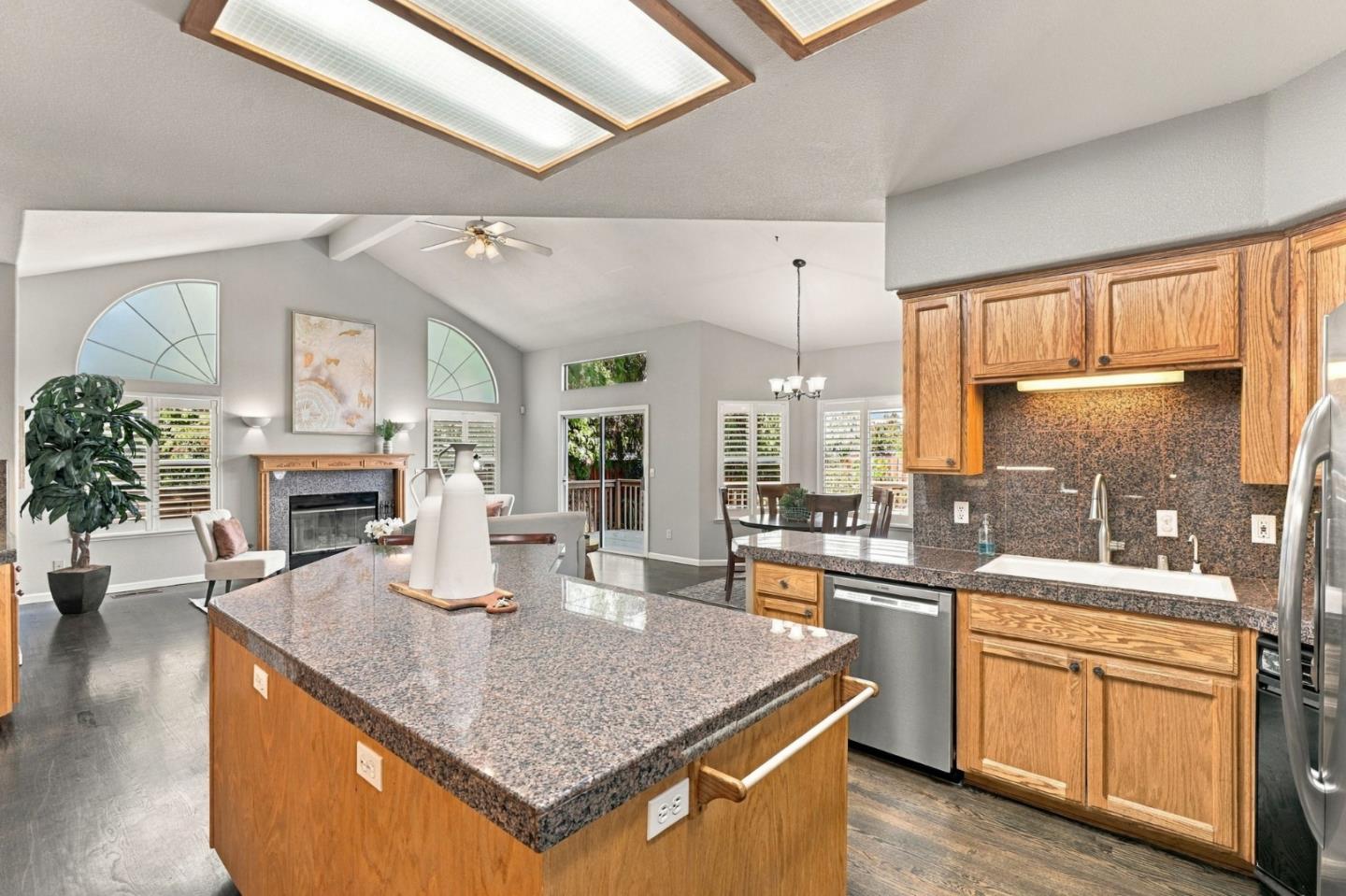 25 Jess Court, Hollister, CA 95023