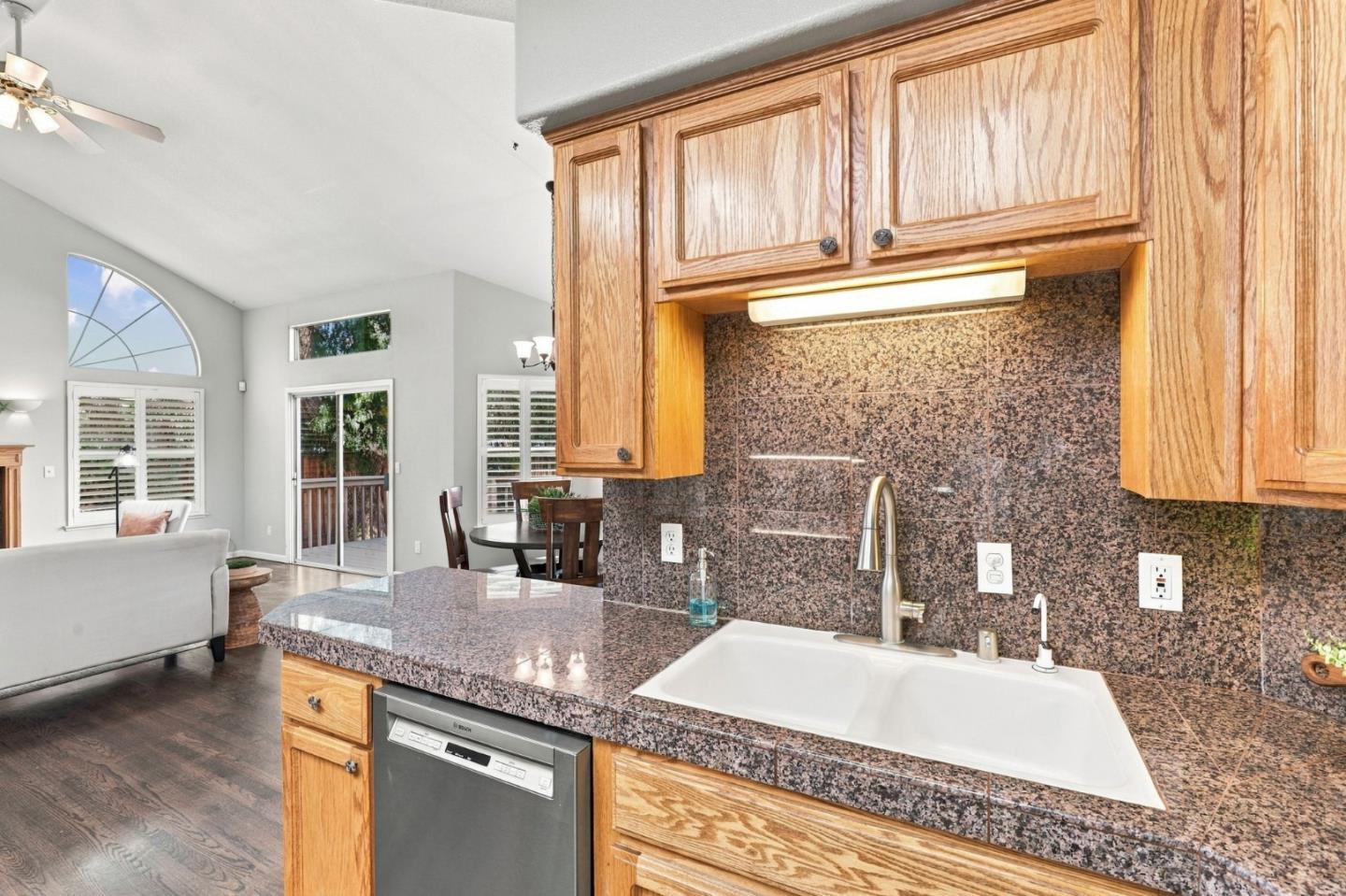 25 Jess Court, Hollister, CA 95023