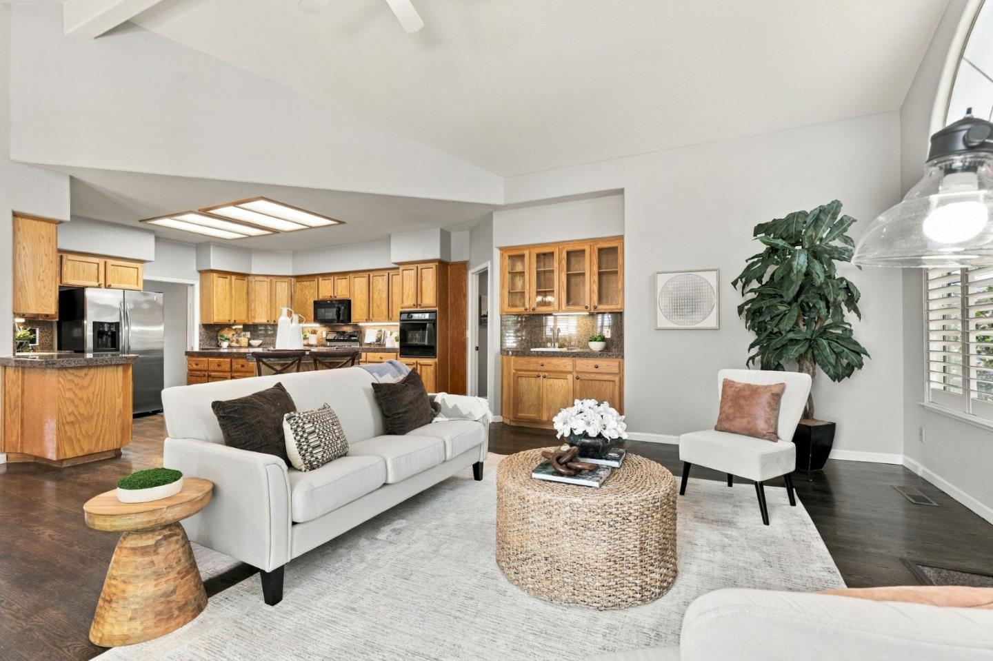 25 Jess Court, Hollister, CA 95023