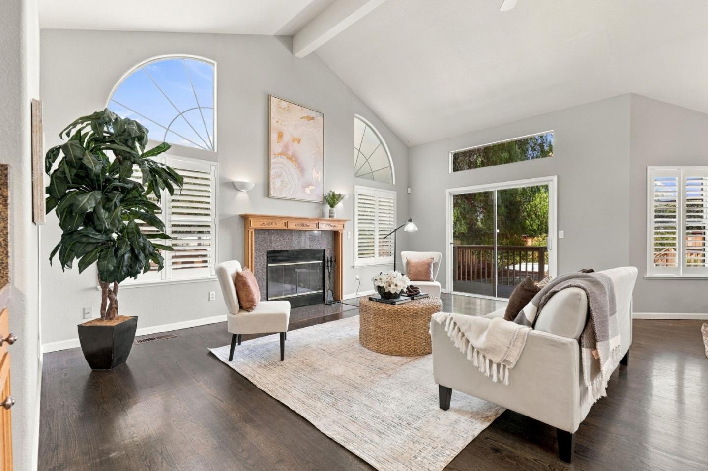 25 Jess Court, Hollister, CA 95023