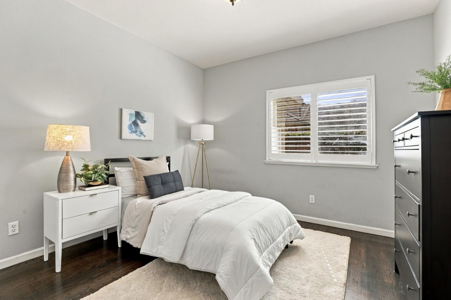 25 Jess Court, Hollister, CA 95023