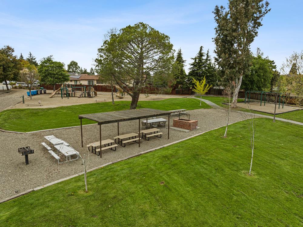 25 Jess Court, Hollister, CA 95023