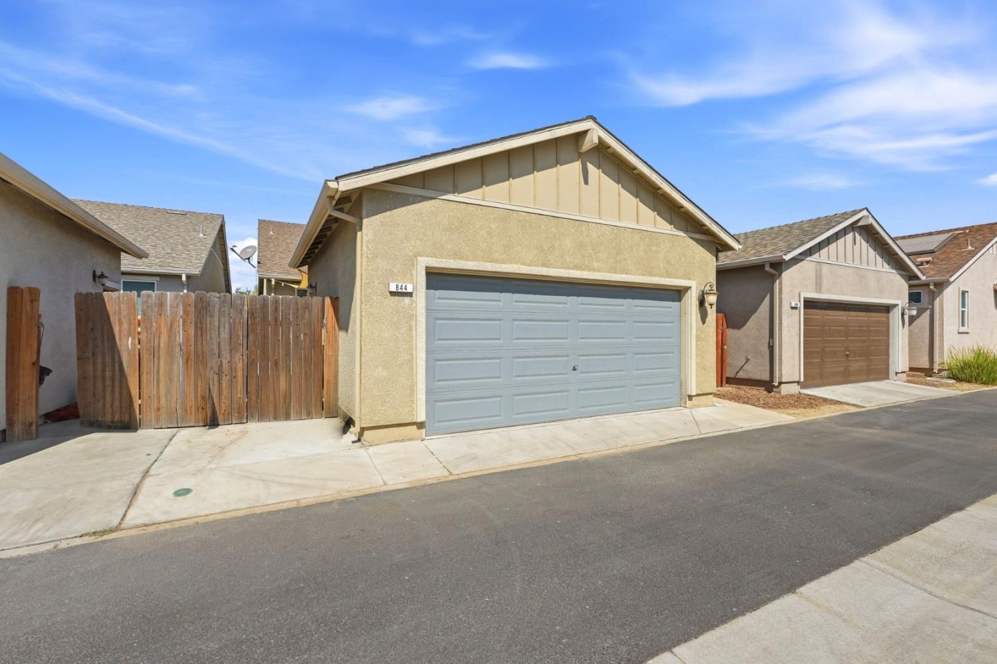 844 Castellona Drive, Newman, CA 95360
