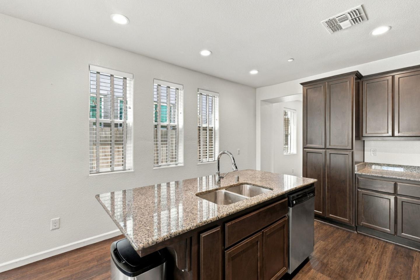 844 Castellona Drive, Newman, CA 95360